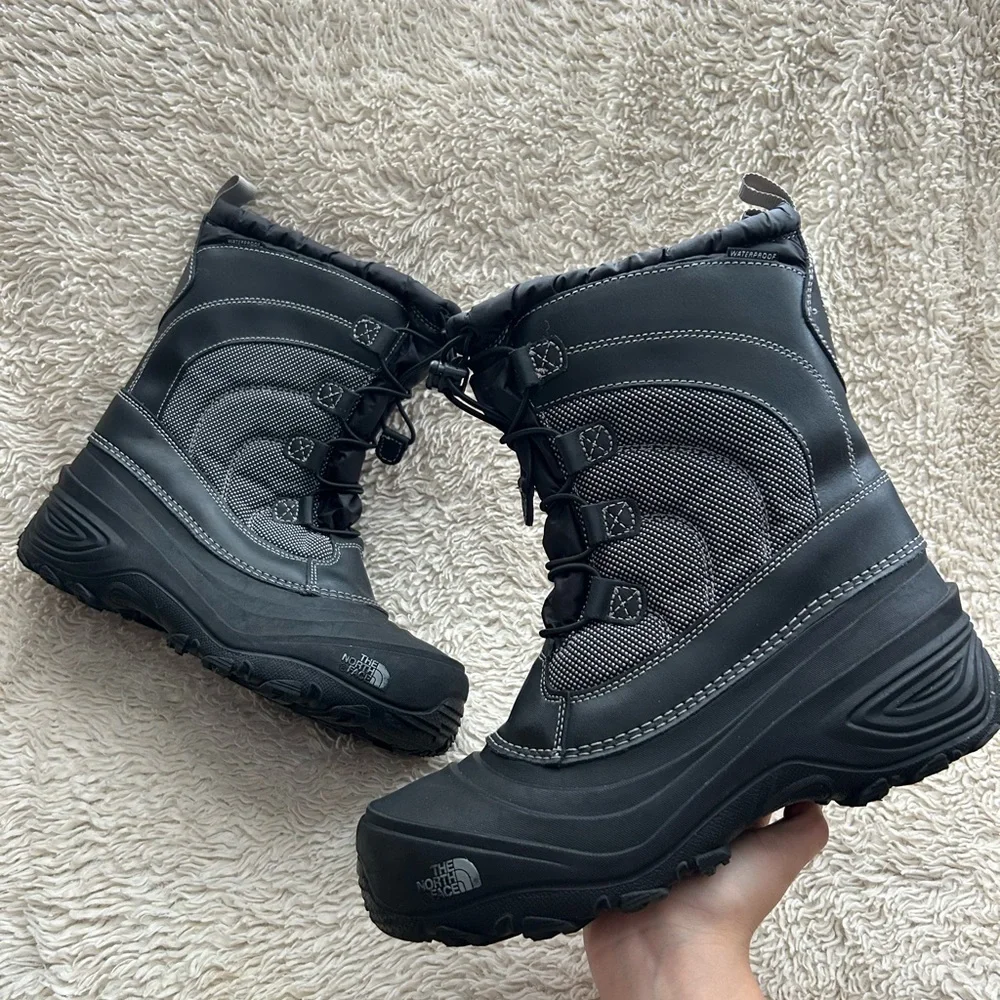 The North Face Alpenglow IV Boots - Picture 1 of 8